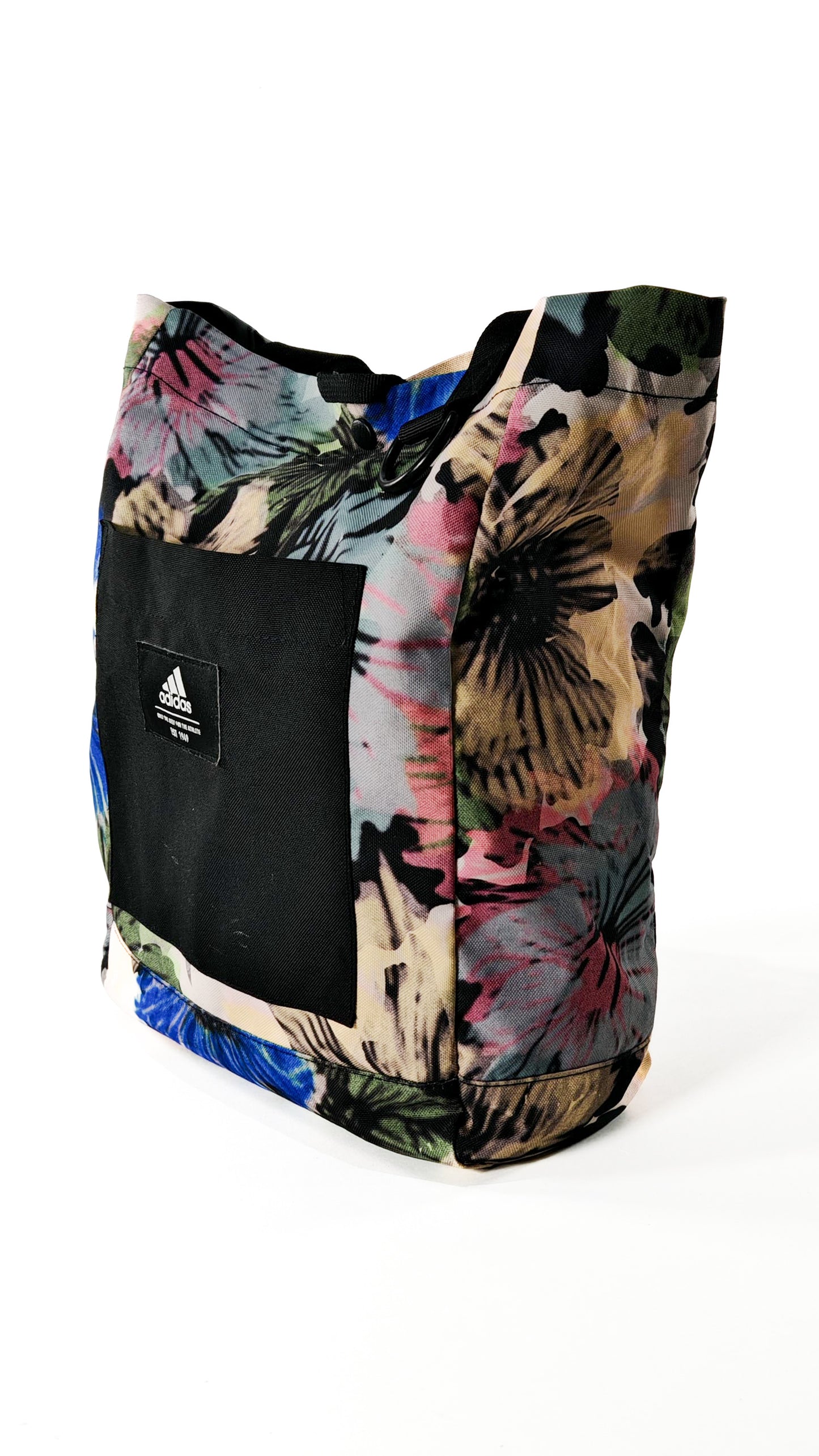 Bolso Sport Adidas Estampado Floral – Comodidad y Estilo para tu Rutina