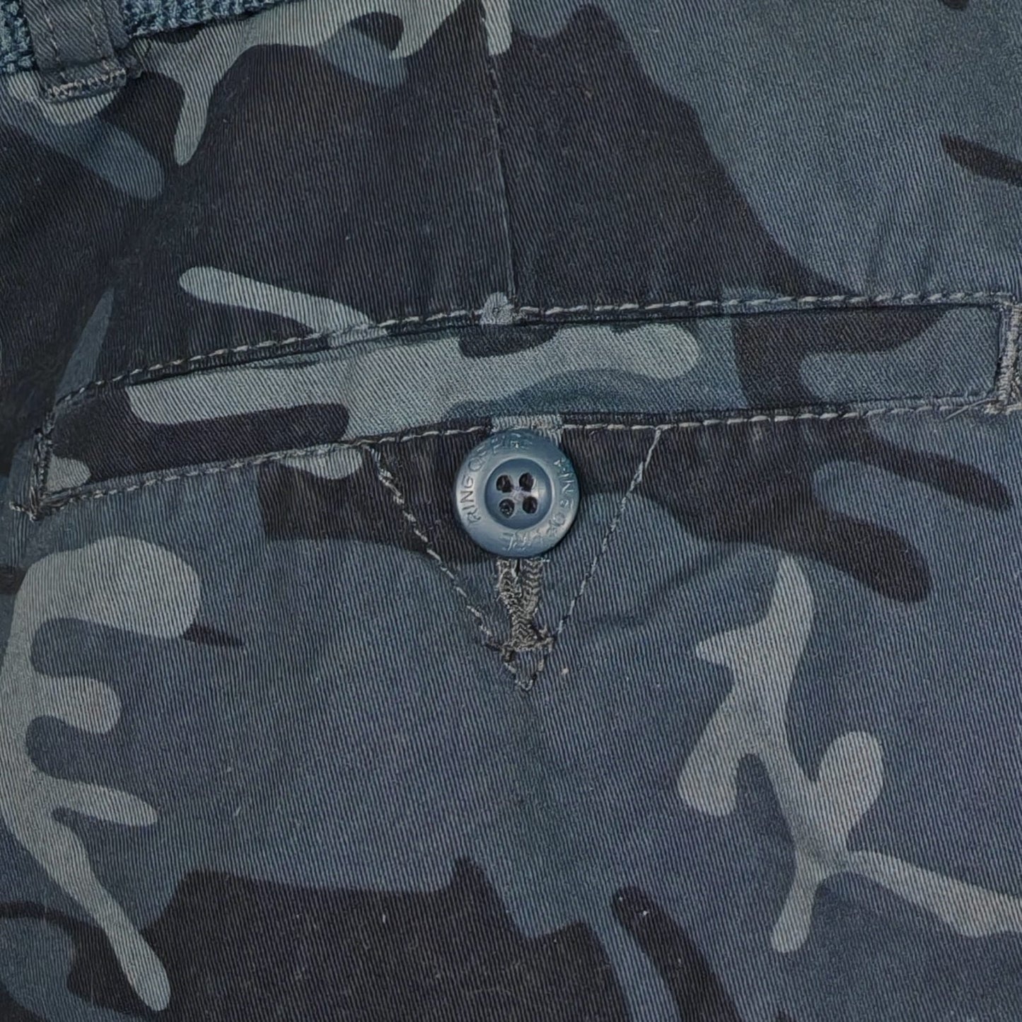 Bermuda camuflaje azul Ring of Fire – Talla 34 para hombre