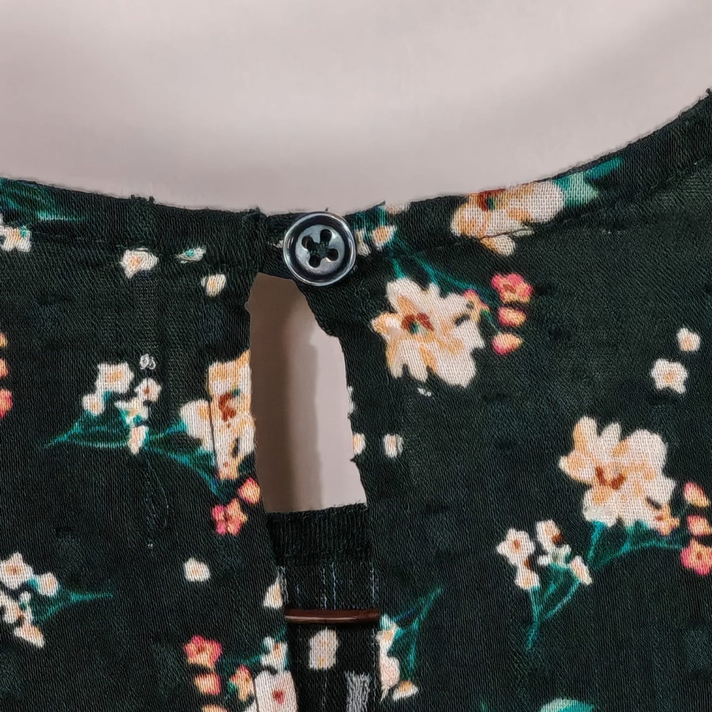 Blusa Old Navy Kids Verde con Estampado Floral – Talla 3T