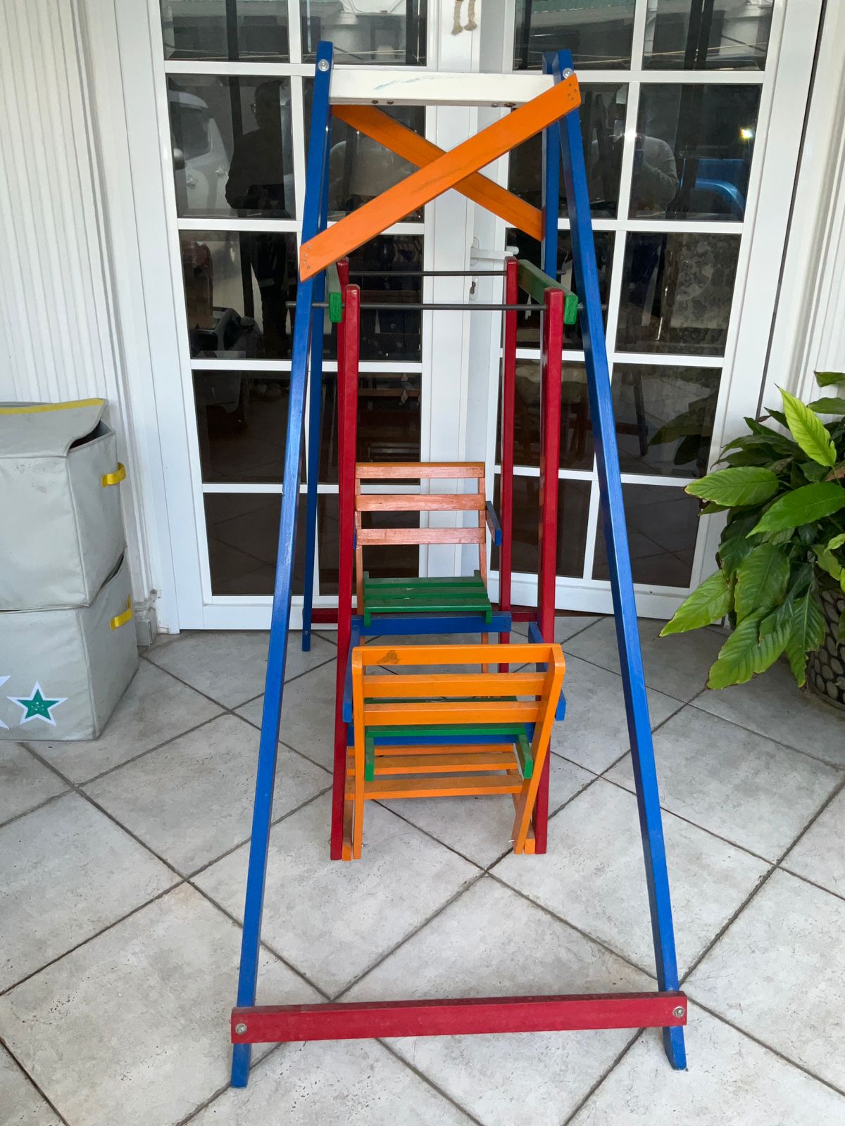 Columpio Infantil de Madera Doble – Balancín Colorido Segunda Mano