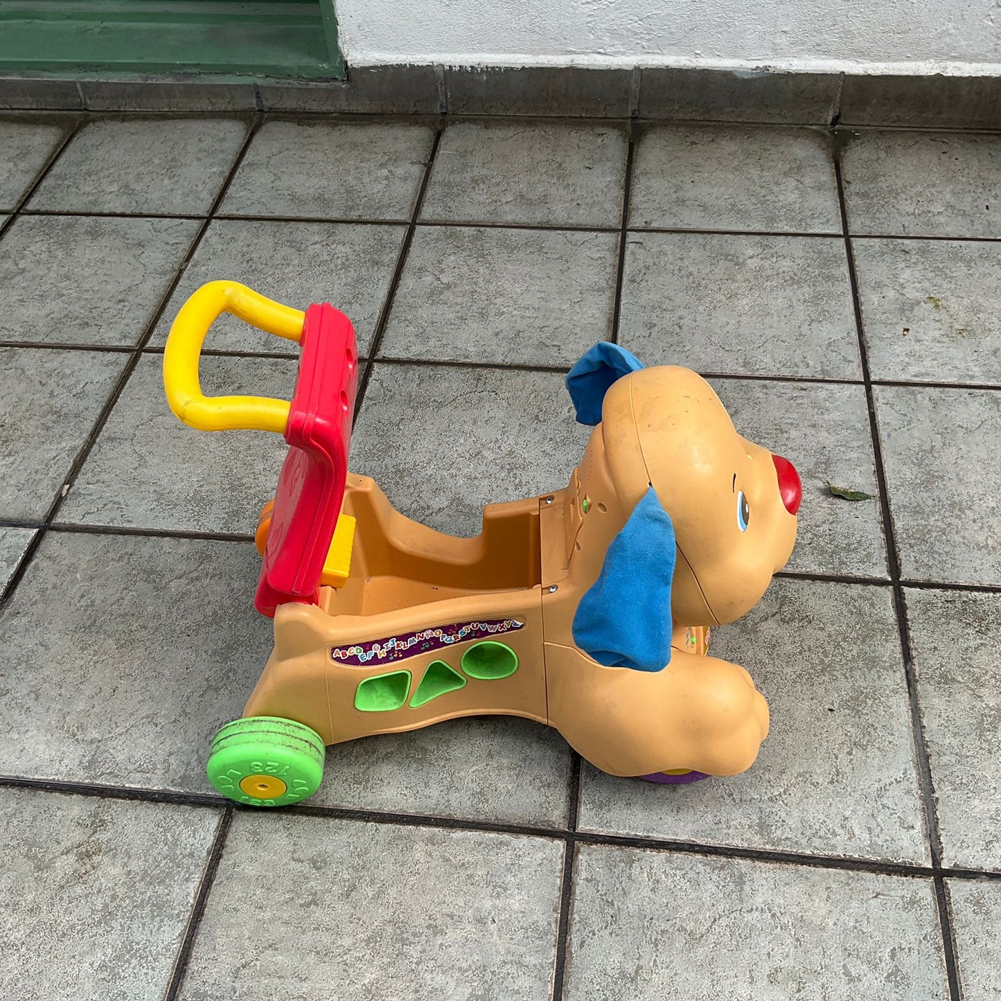 Carrito Andador Fisher-Price Perrito para Primeros Pasos – Segunda Mano