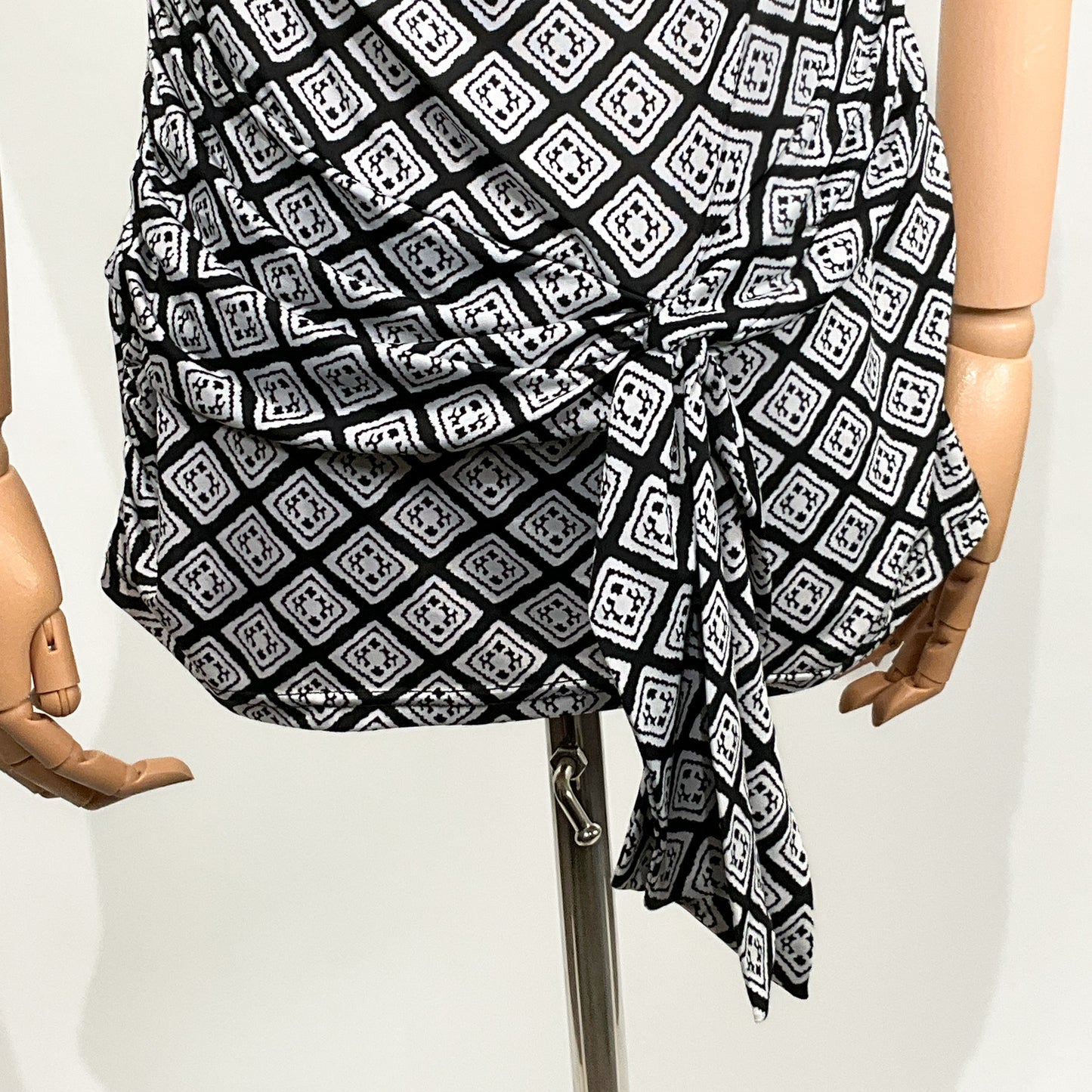 Blusa Estampada Negro y Blanco Contempo – Talla M