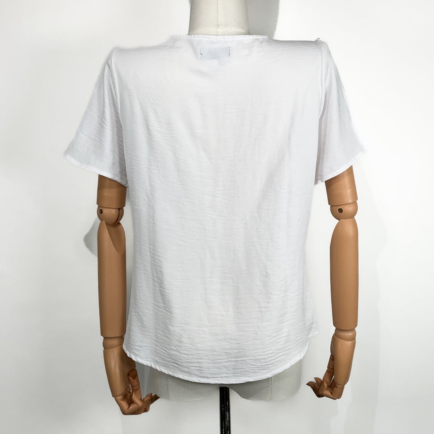 Blusa Blanca con Botones ACA – Talla M/32