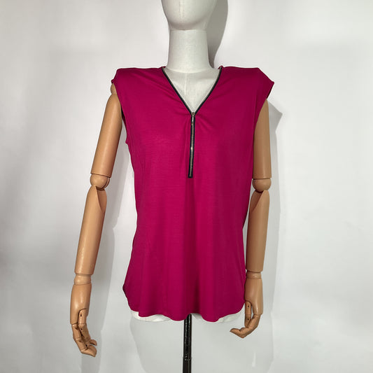 Blusa Fucsia con Cierre – Marca Julio, Talla 6