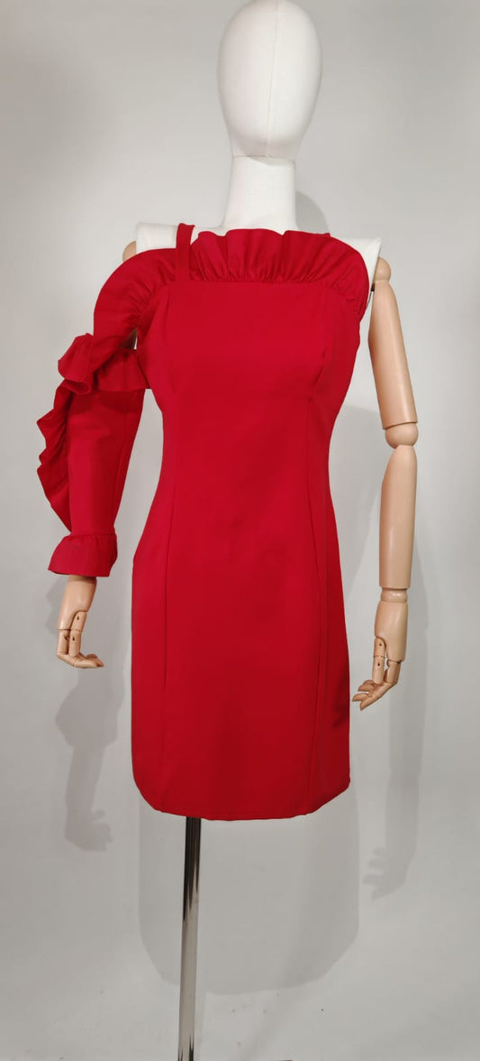 Vestido Rojo Studio F – Elegancia Casual con Estilo Único