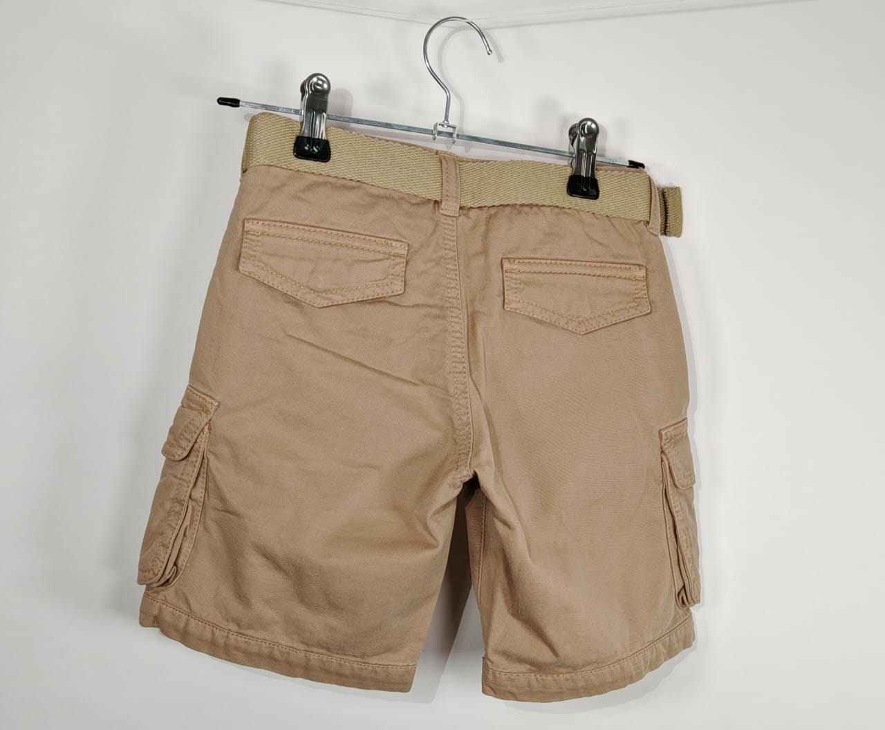 Short para Niño GUESS Kids Caqui con Cinturón – NUEVO