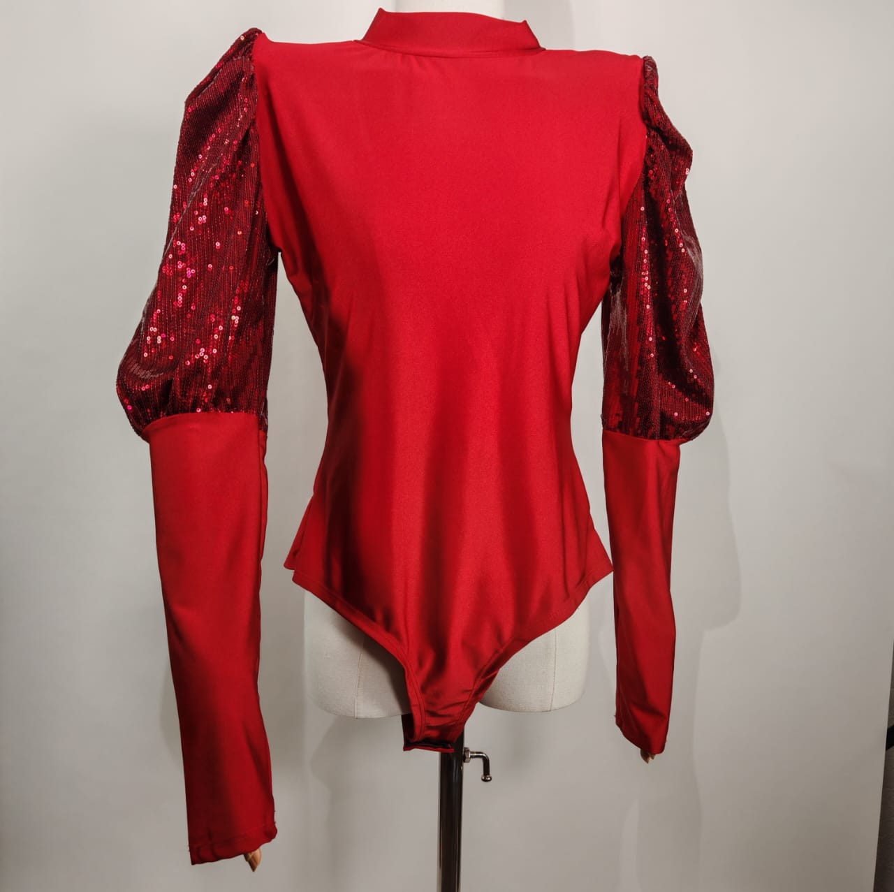 Body rojo con lentejuela – Estilo elegante, Talla Única