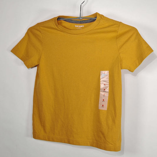 T-shirt Old Navy Mostaza – Talla 6/7 Niño