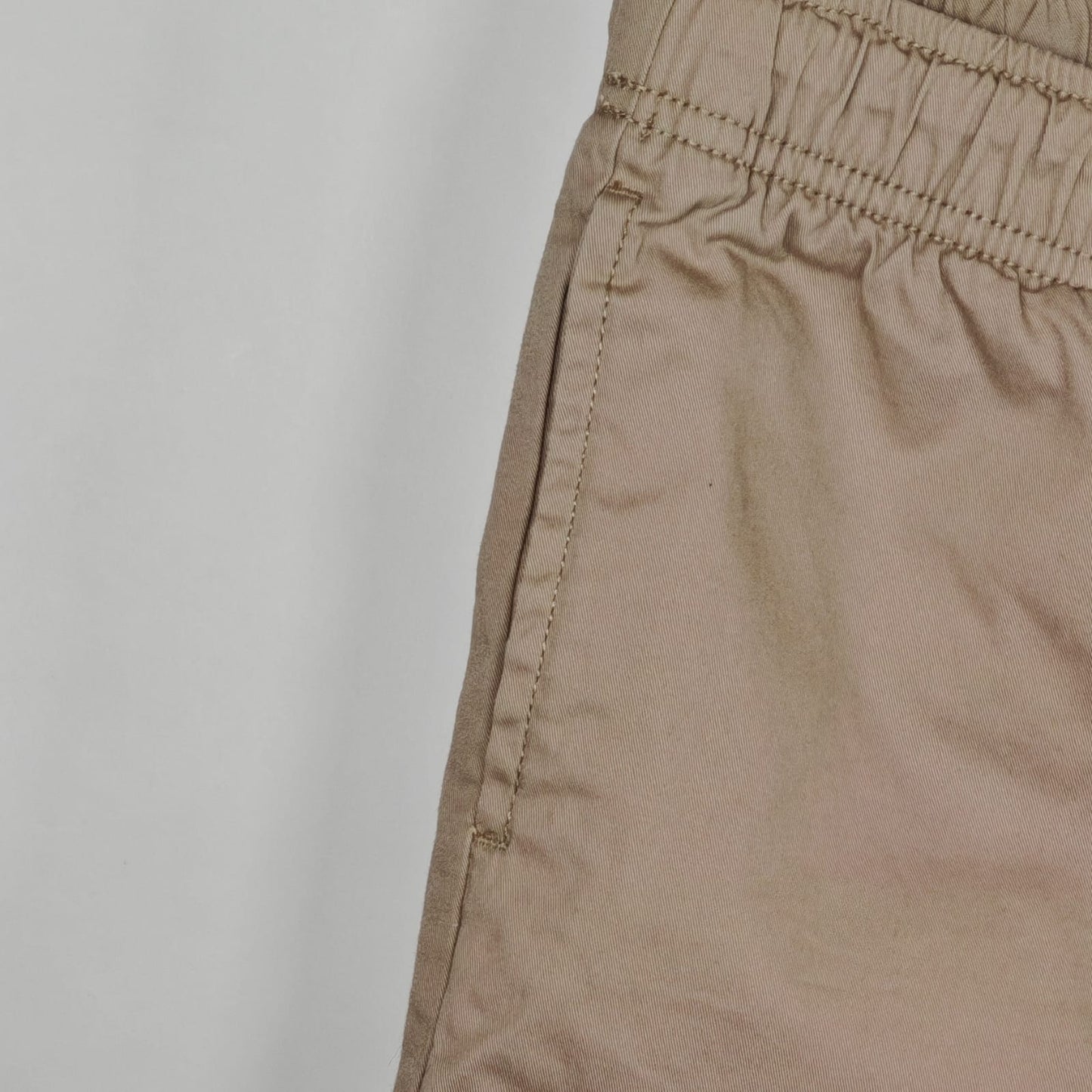 Short Caqui Old Navy para Niño – Talla S (6/7)