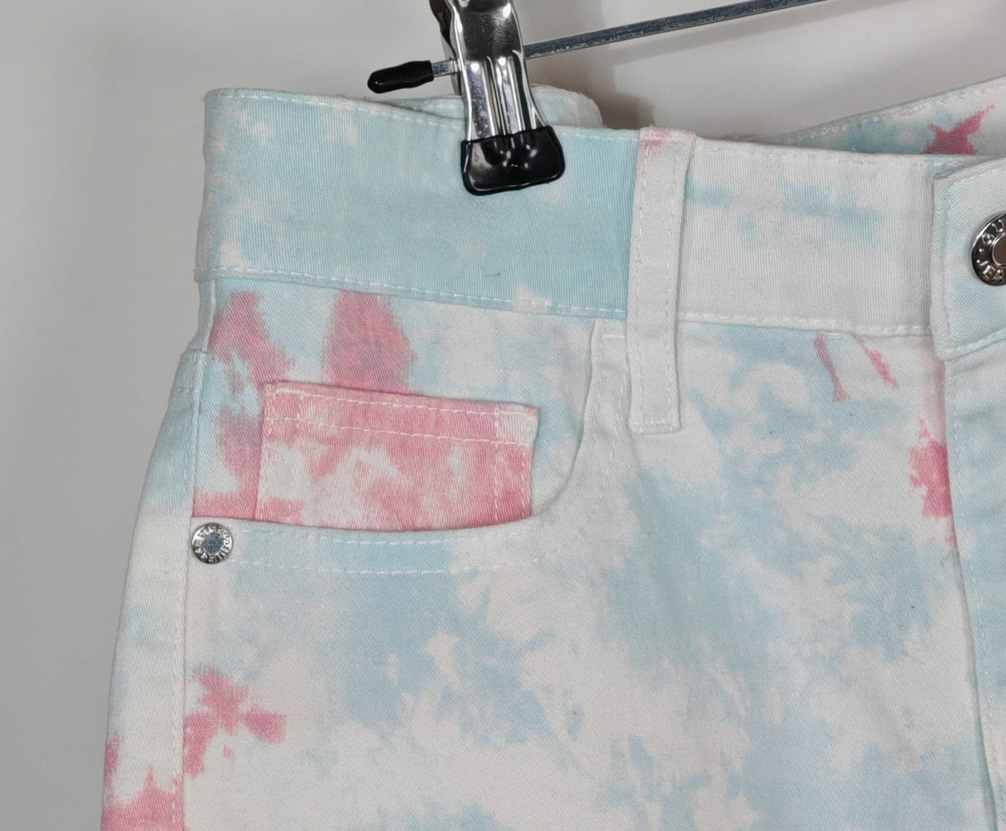 Short Guess Tie Dye para Mujer – Talla 27